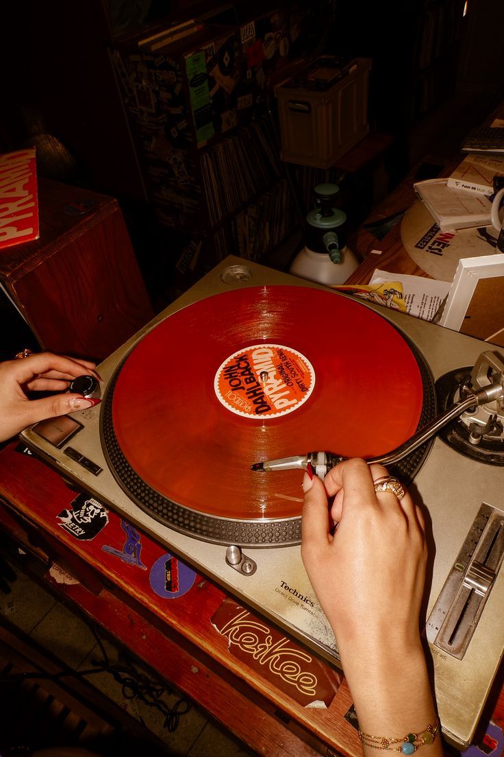Vinyl record from the SHIKI record library